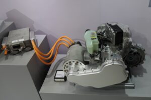 PERF.E.T. (PERForming and Efficient Transmission) Hybrid-Electric System