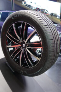 Bridgestone ALENZA 001 Tire