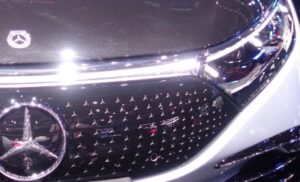 Mercedes-Benz EQS with Headlights by Marelli Automotive…