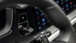 2024 Porsche Cayenne Cockpit Interior