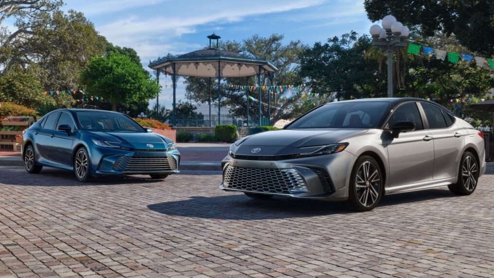 2025 Toyota Camry Group Shot