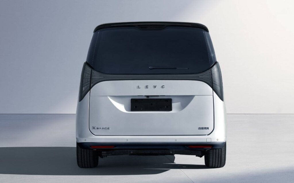 Geely LEVC Xspace rear