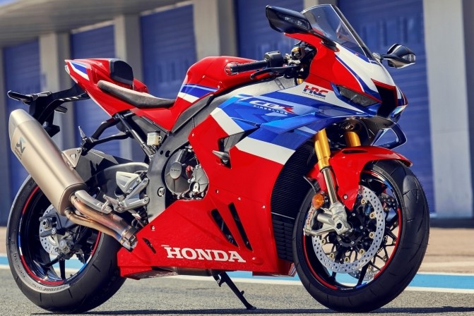2024 Honda CBR1000RR R Fireblade SP Superbike