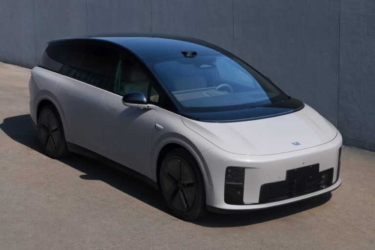 Li Auto i8