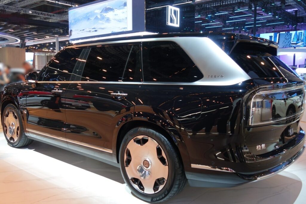 ZEEKR 9X flagship SUV