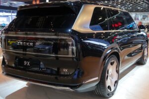 ZEEKR 9X hybrid SUV