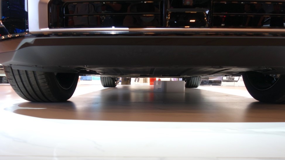 ZEEKR 9X underbody