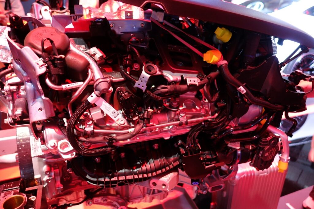 GT 63 4MATIC MG V8 biturbo engine 2