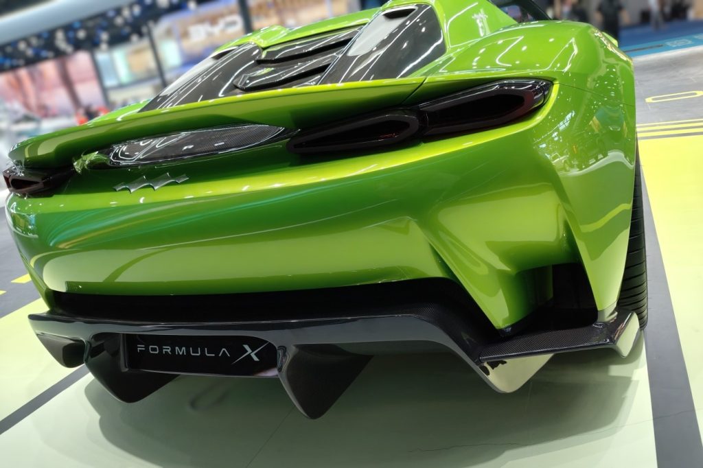 Fang Cheng Bao Formula X rear