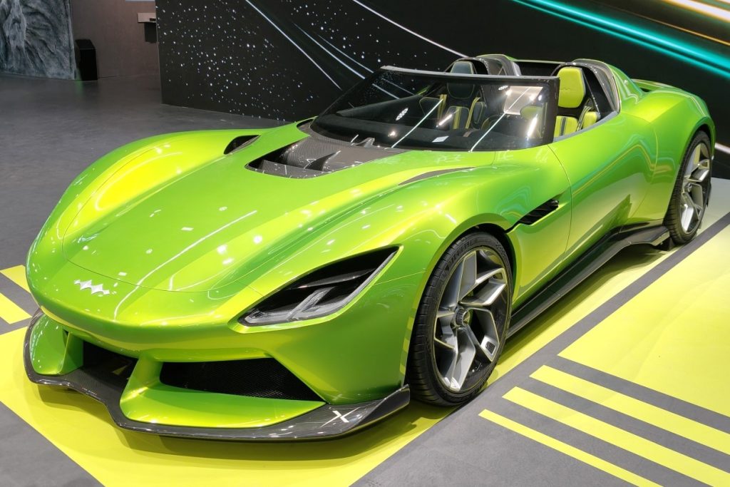 Fang Cheng Bao Formula X roadster