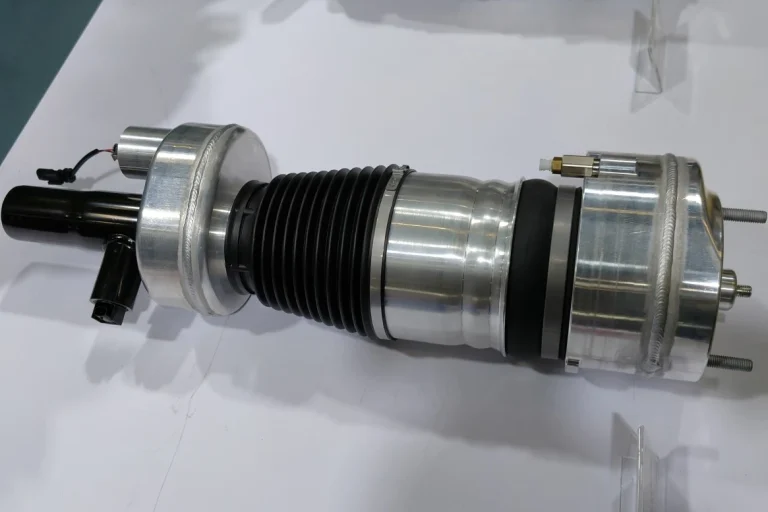 Lingyun Industrial 3 chamber air spring single valve strut