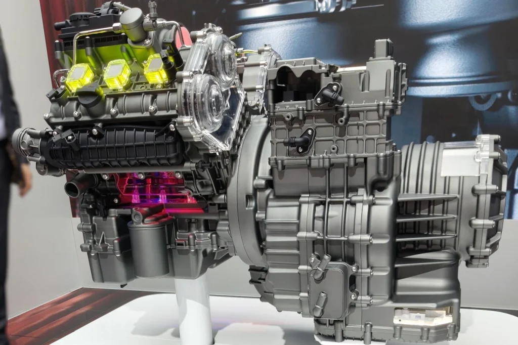 W30 4LDHT powertrain