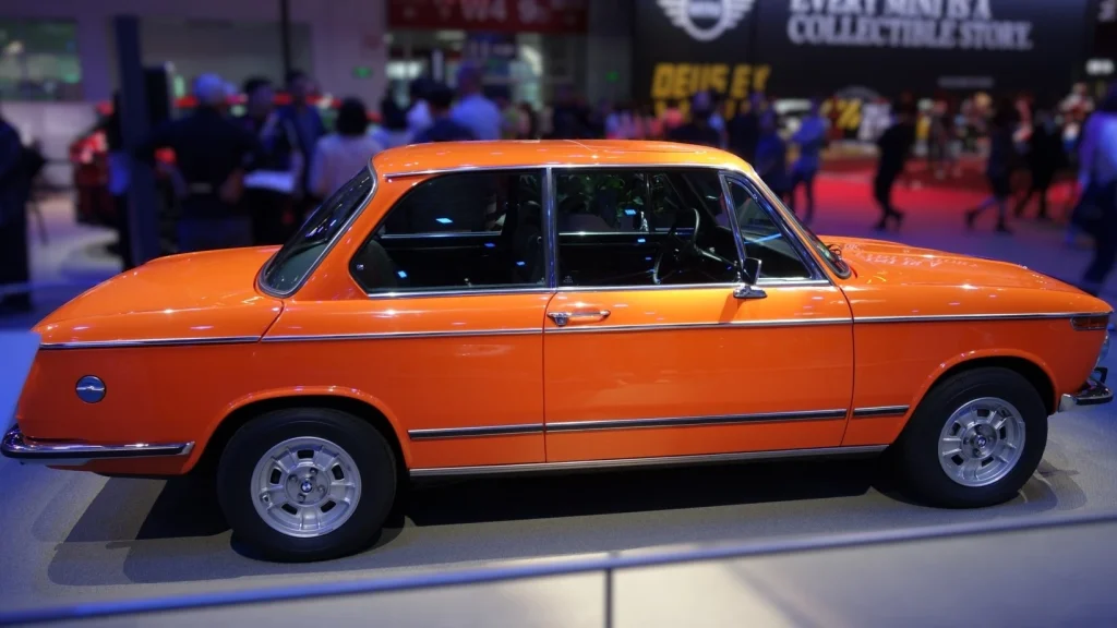 BMW 2002 Tii side