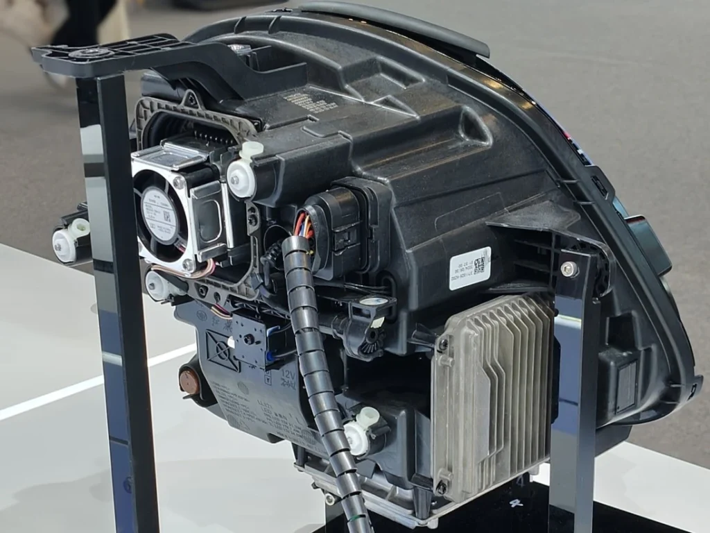 Hongqi Guoya Headlamp 3