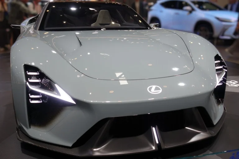 Lexus LFA Concept front