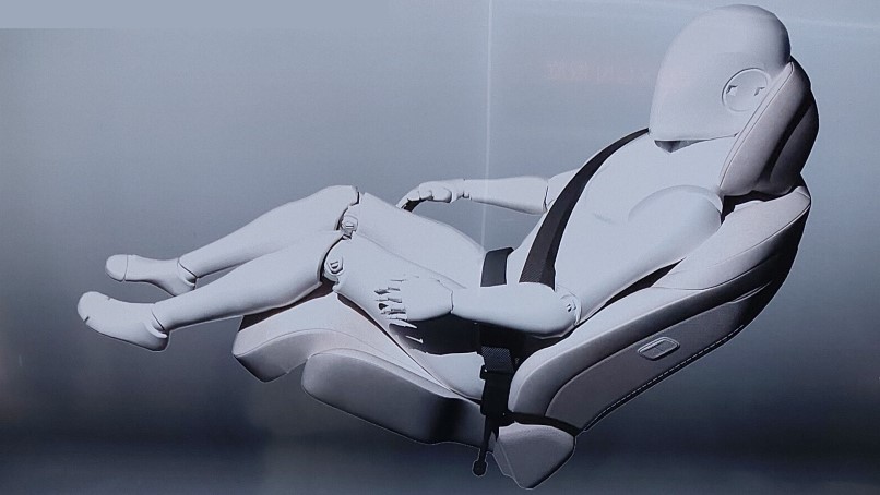 The cushion airbag has been activated