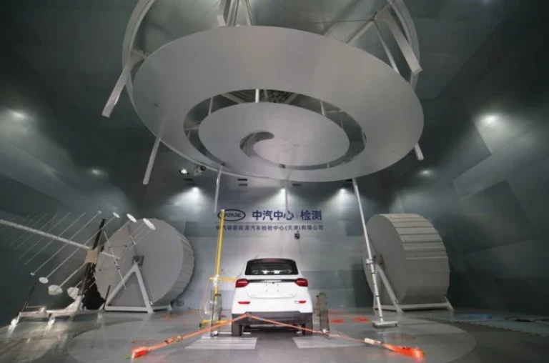 Reverberation Chamber featuring turbo stirring