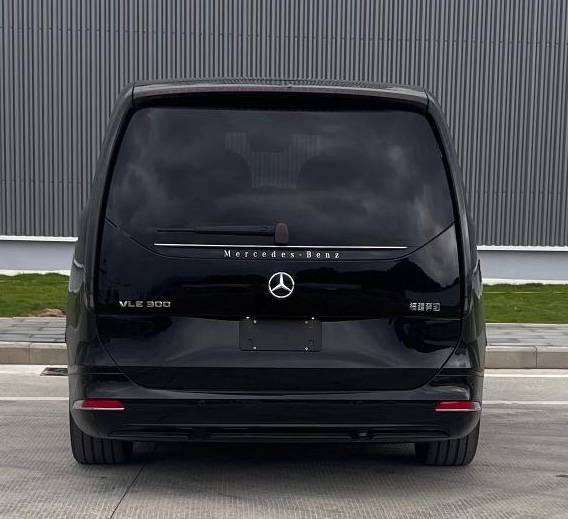 Mercedes Benz VLE rear
