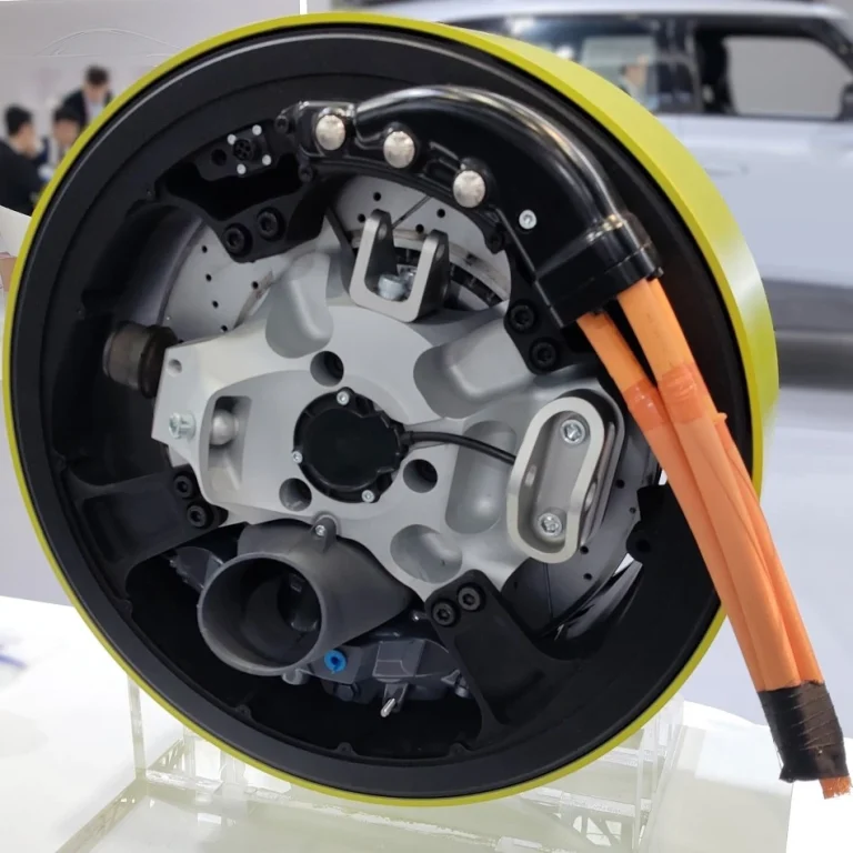 Elaphe IWM SONIC.1 brake system integration