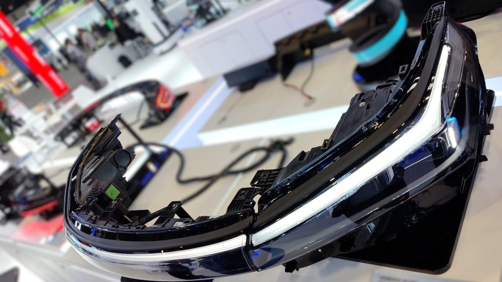 Geely Galaxy M9 Headlamp