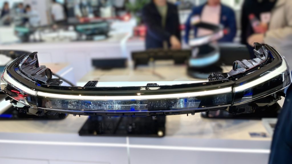 Geely Galaxy M9 laser engraving