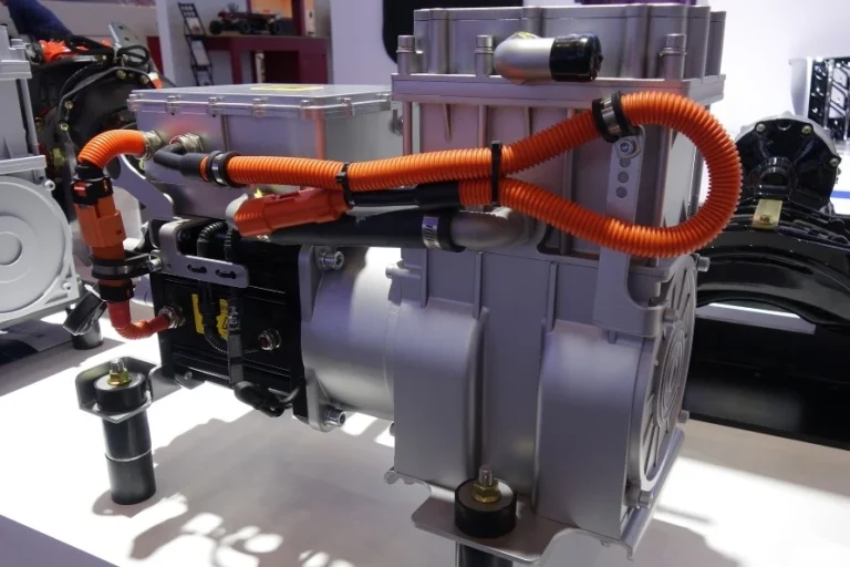 Integrated Power Steering Pump and Air Compressor Unit
