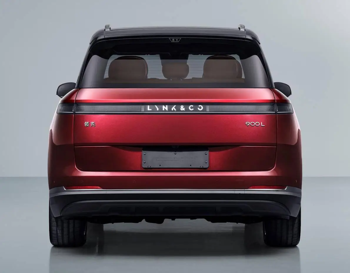 Lynk Co 900L rear