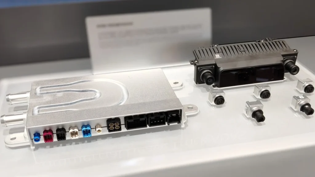 ZYT Commercial Vehicle ADAS System